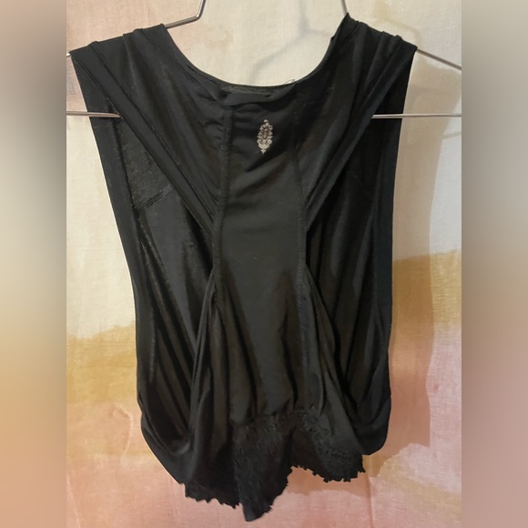 Free People Crop 🌵Small - Picture 4 of 7